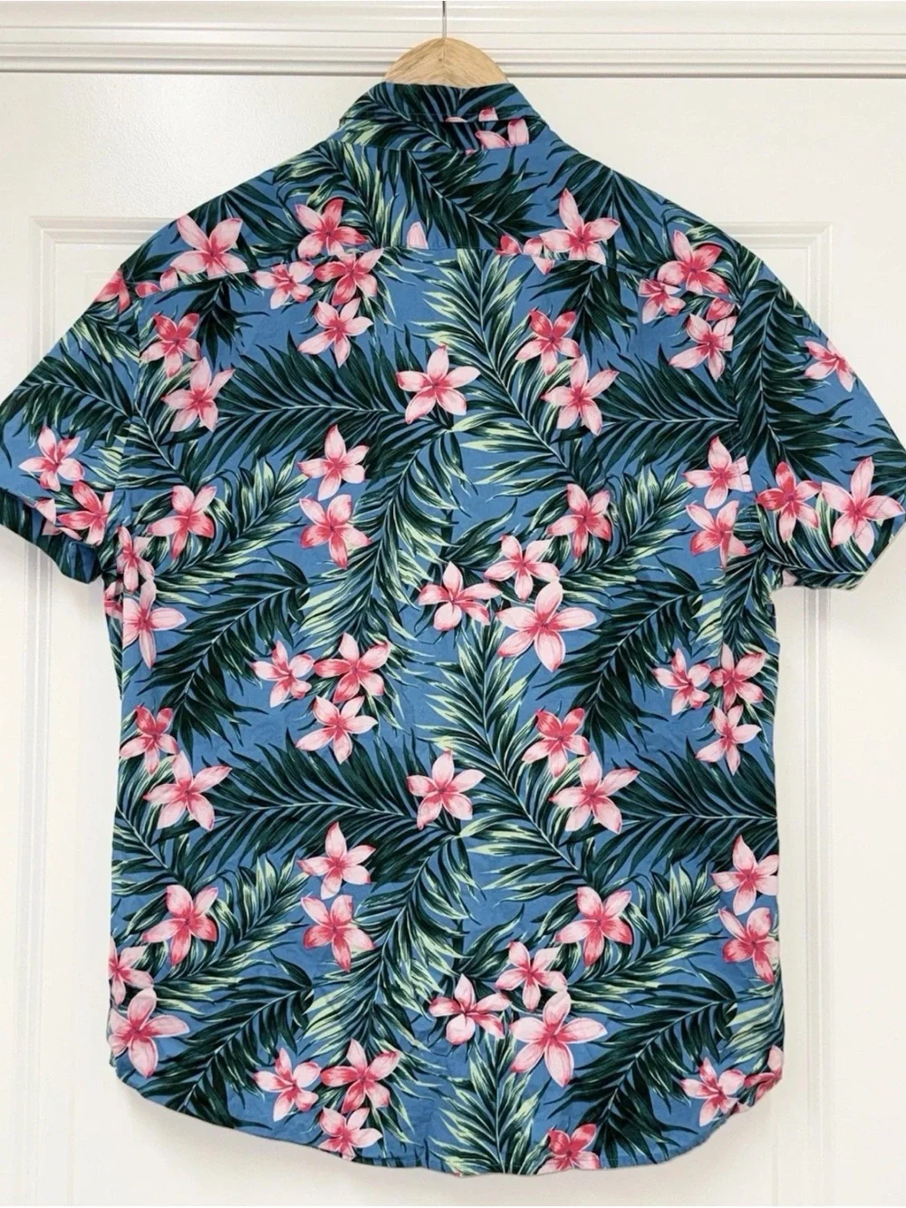 J.Crew Mens XL Tropical Hawaiian Blue Pink Floral Palm Leaf Short Sleeve Shirt
